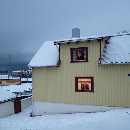 Villa Cosy old house Vágar next to Mykines Sørvágur Exterior foto